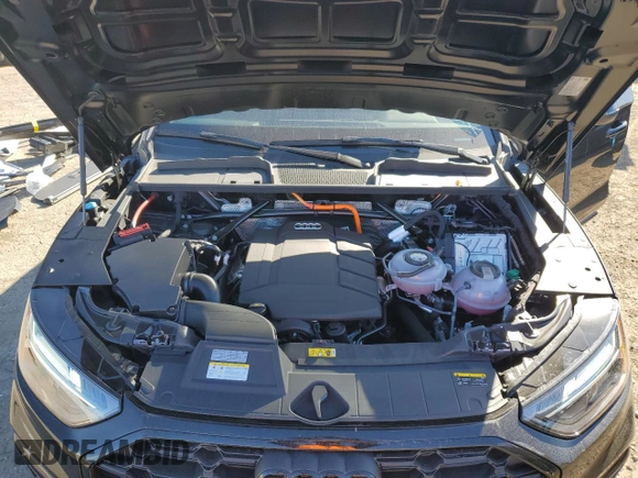 2024 Audi Q5 S line Premium Plus z VIN WA1E2AFY6R2125874, wystawiony jako Copart lot #47052955 z przebiegiem 1 144 mil mil oraz Szkoda całkowita • Salvage title. Historia ofert i sprzedaży dostępna na DreamBid. Obrazek 14.