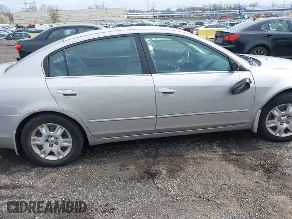 2006 Nissan Altima 2.5 with VIN 1N4AL11D06N418529, listed as a IAAI auction lot 41954509 with 86,190 mi miles. Bid and sale history available at carsss.com. Image 6.