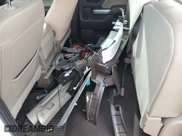 2019 Chevrolet Silverado 3500HD LTZ with VIN 1GC4KXCY3KF254744, listed as a Copart auction lot 79970184 with 101,802 mi miles and Salvage Title. Bid and sale history available at carsss.com. Image 12.
