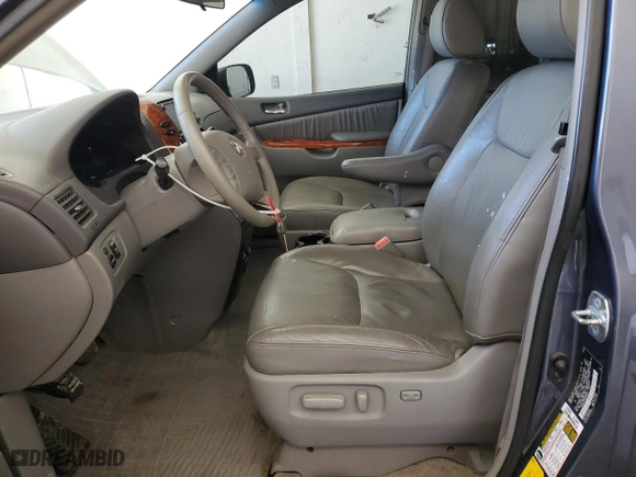2010 Toyota Sienna XLE with VIN 5TDYK4CC1AS292637, listed as a Copart auction lot 46885615 with 175,442 mi miles and Salvage Title. Bid and sale history available at carsss.com. Image 7.