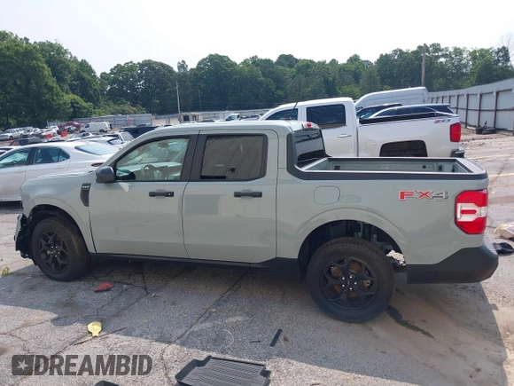 2024 Ford Maverick XLT with VIN 3FTTW8J9XRRB62805, listed as a IAAI auction lot 42337496 with 8,335 mi miles and . Bid and sale history available at DreamBid. Image 14.