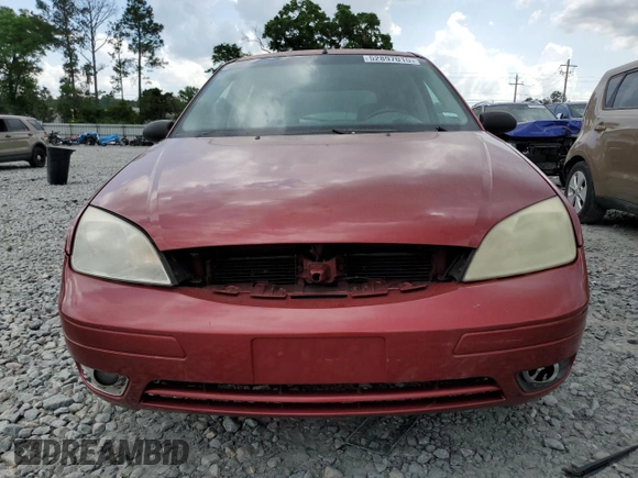 2005 Ford Focus S with VIN 3FAFP37N75R130668, listed as a Copart auction lot 52897015 with 222,043 mi miles and Non repairable. Bid and sale history available at DreamBid. Image 5.