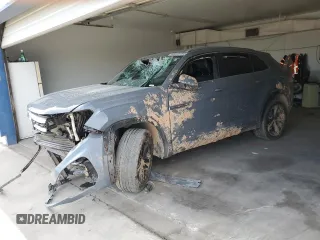 2022 Volkswagen Atlas SEL R-Line z VIN 1V2SE2CA0NC218163, wystawiony jako Copart lot #68825164 z przebiegiem 57 562 mil mil oraz Szkoda całkowita • Salvage title. Historia ofert i sprzedaży dostępna na DreamBid. Obrazek 1.