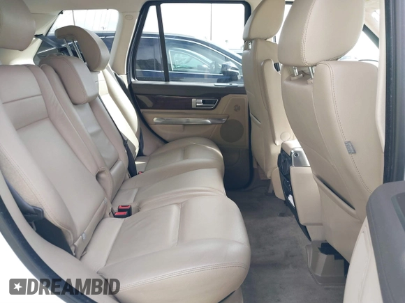 2013 Land Rover Range Rover Sport HSE z VIN SALSF2D46DA768686, wystawiony jako IAAI lot #41591453 z przebiegiem 111 563 mil mil oraz . Historia ofert i sprzedaży dostępna na DreamBid. Obrazek 8.
