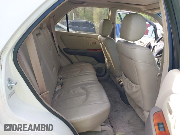 2000 Lexus RX 300 with VIN JT6HF10U4Y0111860, listed as a IAAI auction lot 42052981 with 137,828 mi miles and . Bid and sale history available at DreamBid. Image 8.