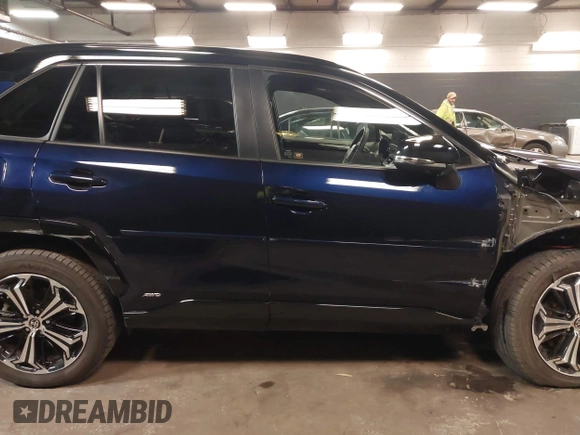 2024 Toyota RAV4 XSE with VIN JTMFB3FV2RD173730, listed as a IAAI auction lot 41794353 with 4,639 mi miles and . Bid and sale history available at DreamBid. Image 14.