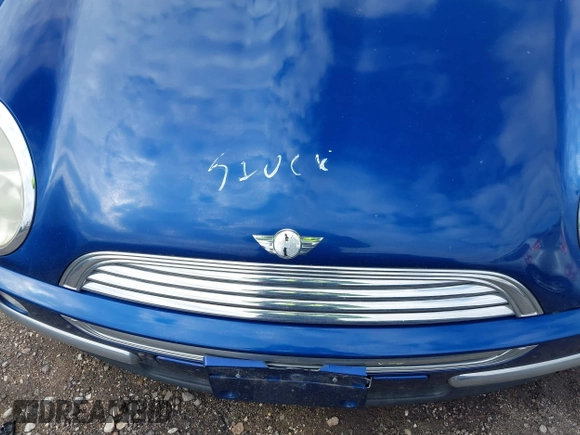 2004 MINI Hardtop with VIN WMWRC33434TJ53374, listed as a IAAI auction lot 41738120 with 129,995 mi miles and . Bid and sale history available at DreamBid. Image 10.
