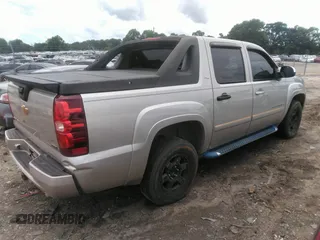 2007 Chevrolet Avalanche 3LT with VIN 3GNFK12367G289710, listed as a IAAI auction lot 42380621 with 276,481 mi miles and . Bid and sale history available at DreamBid. Image 4.