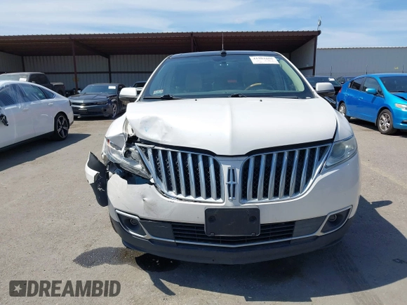 2012 Lincoln MKX with VIN 2LMDJ8JK4CBL09714, listed as a IAAI auction lot 41902666 with 105,937 mi miles and . Bid and sale history available at DreamBid. Image 12.
