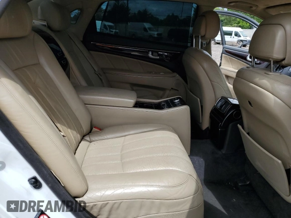 2012 Hyundai Equus Signature z VIN KMHGH4JH5CU052123, wystawiony jako Copart lot #57932755 z przebiegiem 172 401 mil mil oraz Szkody całkowita. Historia ofert i sprzedaży dostępna na DreamBid. Obrazek 10.
