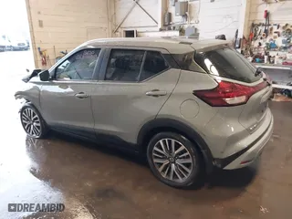2021 Nissan Kicks SV with VIN 3N1CP5CV7ML543905, listed as a IAAI auction lot 41729465 with 20,394 mi miles. Bid and sale history available at carsss.com. Image 3.