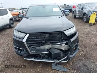 2017 Audi Q7 Premium Plus with VIN WA1LAAF71HD023838, listed as a IAAI auction lot 41924707 with 107,785 mi miles. Bid and sale history available at carsss.com. Image 13.