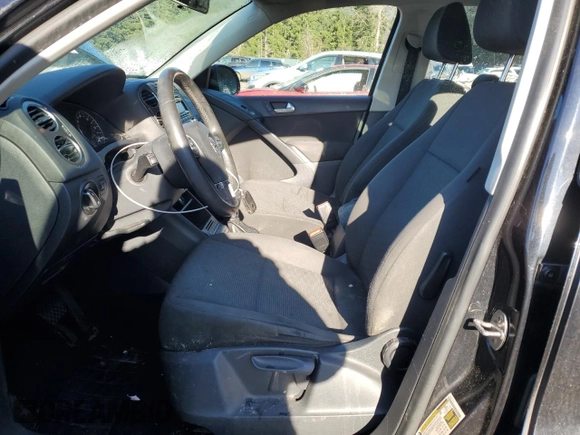 2013 Volkswagen Tiguan S with VIN WVGAV3AX2DW578442, listed as a Copart auction lot 41831045 with 236,761 mi miles and Clean title. Bid and sale history available at DreamBid. Image 7.
