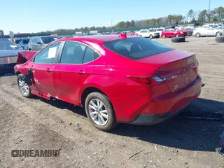 2025 Toyota Camry LE z VIN 4T1DBADK8SU004060, wystawiony jako IAAI lot #41891342 z przebiegiem 3 354 mil mil oraz . Historia ofert i sprzedaży dostępna na DreamBid. Obrazek 3.