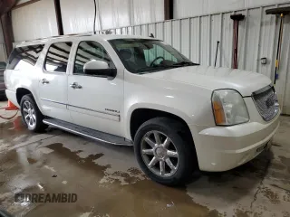 2010 GMC Yukon XL Denali with VIN 1GKUKMEF0AR286093, listed as a Copart auction lot 50470155 with 223,713 mi miles and Clean Title. Bid and sale history available at carsss.com. Image 4.