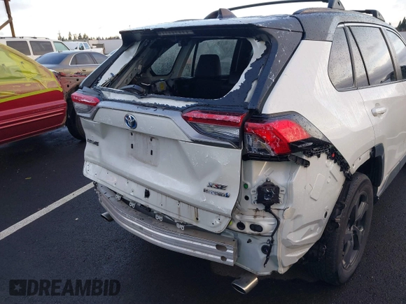 2021 Toyota RAV4 Hybrid XSE with VIN 4T3E6RFV8MU056524, listed as a IAAI auction lot 41788452 with 56,751 mi miles. Bid and sale history available at carsss.com. Image 18.
