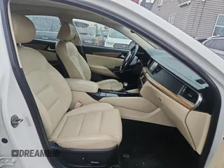 2017 Kia Cadenza Premium with VIN KNALC4J17H5049226, listed as a Copart auction lot 82413564 with 172,903 mi miles and Clean Title. Bid and sale history available at carsss.com. Image 5.