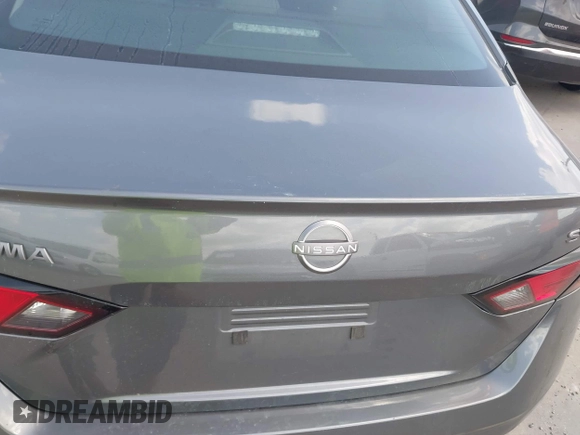 2024 Nissan Altima SV z VIN 1N4BL4DV4RN322031, wystawiony jako IAAI lot #42503600 z przebiegiem 42 521 mil mil oraz . Historia ofert i sprzedaży dostępna na DreamBid. Obrazek 17.