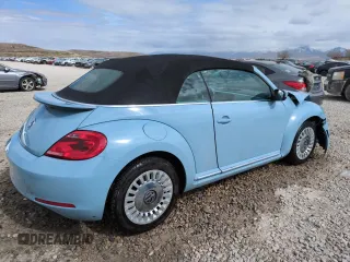 2013 Volkswagen Beetle 2.5L with VIN 3VW5X7AT4DM829494, listed as a Copart auction lot 47654065 with 34,987 mi miles and Salvage title. Bid and sale history available at DreamBid. Image 3.