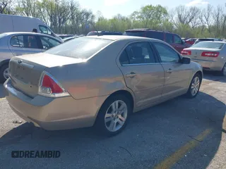 2007 Ford Fusion SEL with VIN 3FAHP081X7R172709, listed as a IAAI auction lot 42018164 with 156,931 mi miles. Bid and sale history available at carsss.com. Image 4.