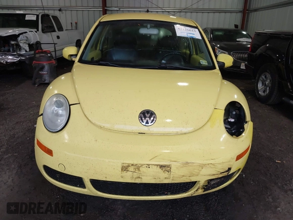 2009 Volkswagen Beetle S with VIN 3VWPW31C59M518927, listed as a IAAI auction lot 42126615 with 147,438 mi miles and . Bid and sale history available at DreamBid. Image 12.