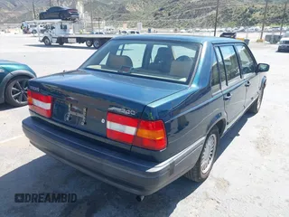 1995 Volvo 900 с VIN YV1JS8313S1197383, выставлен на аукционе IAAI как лот 41877807 с пробегом 140 298 миль миль и . История ставок и продаж доступна на DreamBid. Изображение 4.