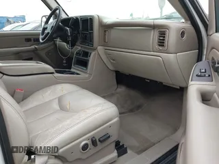 2004 Chevrolet Tahoe LS with VIN 1GNEC13T14R166447, listed as a IAAI auction lot 42432428 with 170,984 mi miles and . Bid and sale history available at DreamBid. Image 5.