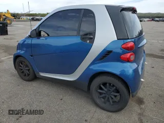 2008 Smart fortwo Pure with VIN WMEEJ31X08K173339, listed as a Copart auction lot 52351895 with 122,923 mi miles and Clean Title. Bid and sale history available at DreamBid. Image 2.