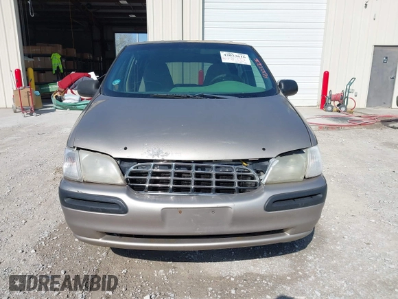 1998 Chevrolet Venture with VIN 1GNDX03E5WD173302, listed as a IAAI auction lot 42033616 with 325,300 mi miles. Bid and sale history available at carsss.com. Image 6.