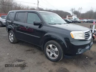 2013 Honda Pilot EX-L with VIN 5FNYF4H71DB021487, listed as a IAAI auction lot 41272308 with 188,217 mi miles and . Bid and sale history available at carsss.com. Image 1.