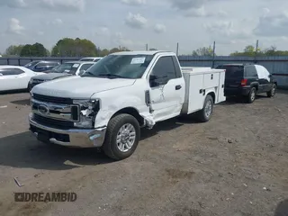 2019 Ford F-350 with VIN 1FDBF3A67KEG49808, listed as a IAAI auction lot 41907987 with 56,677 mi miles and . Bid and sale history available at DreamBid. Image 17.