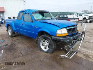 1999 Ford Ranger XL with VIN 1FTZR15V4XPB34096, listed as a IAAI auction lot 41521748 with 260,235 mi miles. Bid and sale history available at carsss.com. Image 1.