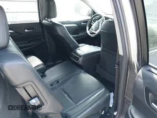 2015 Toyota Highlander XLE z VIN 5TDKKRFH8FS050848, wystawiony jako IAAI lot #42279034 z przebiegiem 101 053 mil mil oraz . Historia ofert i sprzedaży dostępna na DreamBid. Obrazek 8.