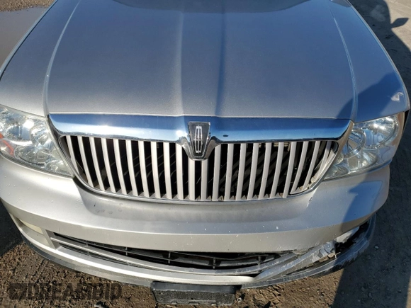 2006 Lincoln Navigator Luxury with VIN 5LMFU27556LJ15060, listed as a Copart auction lot 85070574 with 0 mi miles and Salvage Title. Bid and sale history available at carsss.com. Image 12.