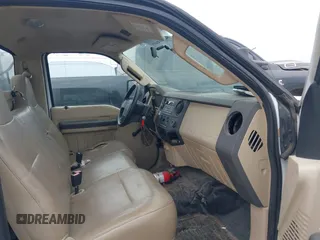 2008 Ford F-350 с VIN 1FDSF30568EC32777, выставлен на аукционе IAAI как лот 42782716 с пробегом 90 685 миль миль и . История ставок и продаж доступна на DreamBid. Изображение 5.