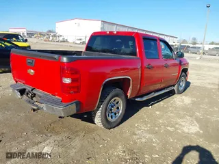 2007 Chevrolet Silverado 1500 LT w/1LT with VIN 2GCEC13C671575887, listed as a IAAI auction lot 41447510 with 195,650 mi miles. Bid and sale history available at carsss.com. Image 4.