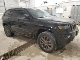 2016 Jeep Grand Cherokee Limited with VIN 1C4RJFBM9GC405029, listed as a Copart auction lot 42544985 with 343,432 mi miles and Clean title. Bid and sale history available at DreamBid. Image 4.