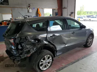 2017 Ford Escape S z VIN 1FMCU0F72HUB39102, wystawiony jako Copart lot #63622825 z przebiegiem 120 760 mil mil oraz Szkoda całkowita • Salvage title. Historia ofert i sprzedaży dostępna na DreamBid. Obrazek 3.
