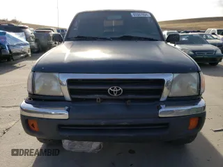 1998 Toyota Tacoma with VIN 4TAWN72N2WZ088594, listed as a Copart auction lot 85587894 with 271,890 mi miles and Clean Title. Bid and sale history available at DreamBid. Image 5.