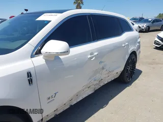 2010 Lincoln MKT EcoBoost with VIN 2LMHJ5AT6ABJ10752, listed as a IAAI auction lot 42140610 with Not Provided miles and . Bid and sale history available at DreamBid. Image 6.