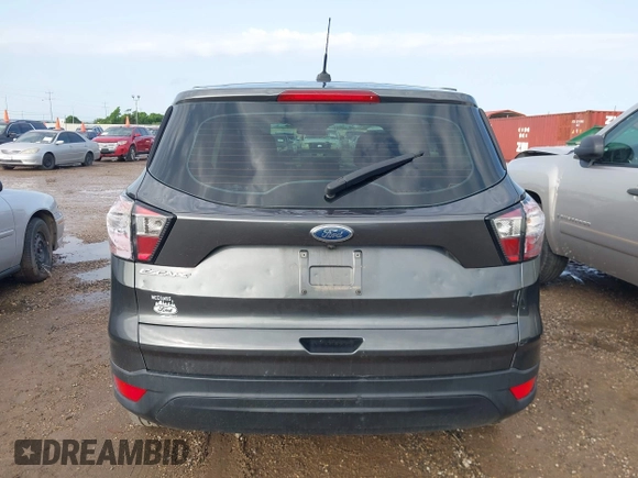 2017 Ford Escape S z VIN 1FMCU0F70HUC24455, wystawiony jako IAAI lot #42093457 z przebiegiem 144 049 mil mil oraz . Historia ofert i sprzedaży dostępna na DreamBid. Obrazek 16.