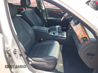 2014 Hyundai Equus Signature with VIN KMHGH4JH8EU080873, listed as a IAAI auction lot 42116898 with Not Provided miles and . Bid and sale history available at DreamBid. Image 5.
