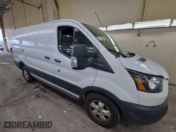 2019 Ford Transit z VIN 1FTYR1YG8KKB48131, wystawiony jako IAAI lot #42624631 z przebiegiem 115 298 mil mil oraz . Historia ofert i sprzedaży dostępna na DreamBid. Obrazek 2.