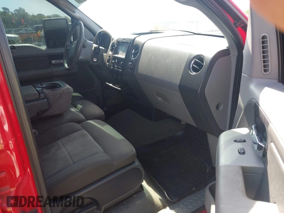 2006 Ford F-150 XLT with VIN 1FTPW14VX6KD22733, listed as a IAAI auction lot 42182156 with 264,829 mi miles and . Bid and sale history available at carsss.com. Image 5.
