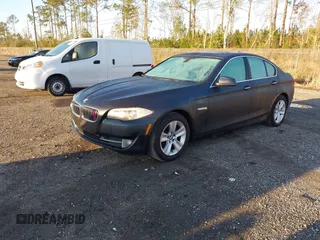 2013 BMW 5 Series 528i with VIN WBAXG5C56DDY31724, listed as a IAAI auction lot 41530179 with 117,876 mi miles and . Bid and sale history available at carsss.com. Image 2.