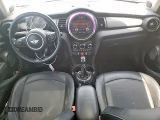 2015 MINI Hardtop 4 Door с VIN WMWXS5C51FT830794, выставлен на аукционе Copart как лот 57451785 с пробегом 171 669 миль миль и Списание • Salvage title. История ставок и продаж доступна на DreamBid. Изображение 8.