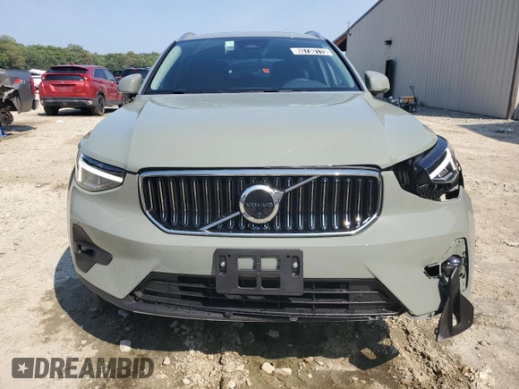 2025 Volvo XC40 Plus Bright Theme with VIN YV4L12UE9S2601455, listed as a Copart auction lot 60730115 with 1,344 mi miles and Non repairable. Bid and sale history available at DreamBid. Image 5.