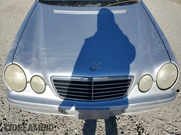 2001 Mercedes-Benz E-Class AWD with VIN WDBJF82J81X059893, listed as a Copart auction lot 80285554 with 156,713 mi miles and Clean Title. Bid and sale history available at carsss.com. Image 11.