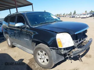 2008 GMC Yukon SLT w/4SB with VIN 1GKFC13J38R172711, listed as a IAAI auction lot 42067841 with 141,763 mi miles. Bid and sale history available at carsss.com. Image 14.