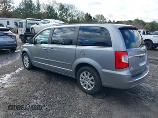 2013 Chrysler Town & Country Touring with VIN 2C4RC1BG8DR775222, listed as a IAAI auction lot 41080043 with 248,000 mi miles. Bid and sale history available at carsss.com. Image 3.